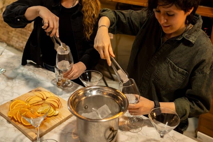 Barcelona Mixology Class with Professional