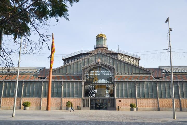 Private Local Markets With Sommelier Led Food and Wine Tasting