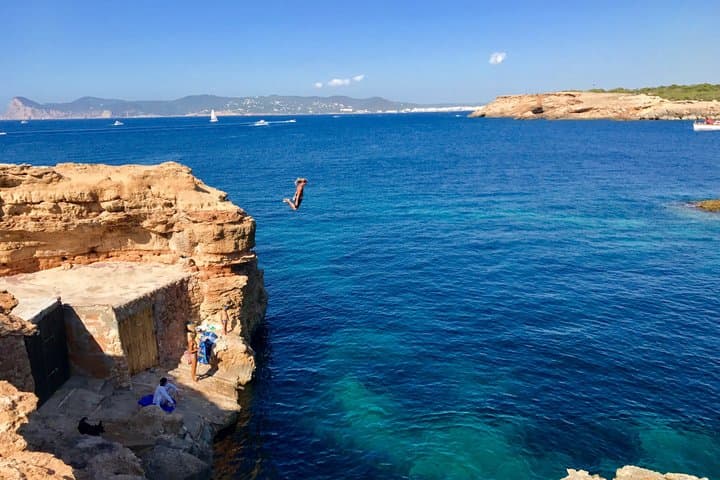 Ibiza Jeep Wrangler Tour Hidden Beaches Snorkeling and Caves