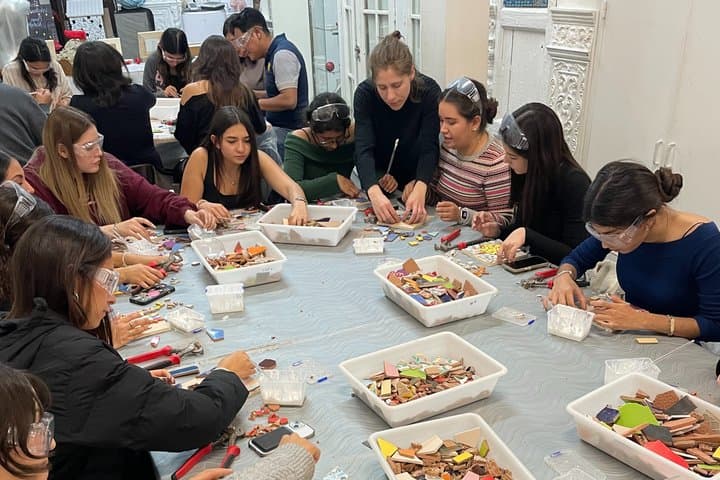 Guided Gaudí Trencadís Mosaic Workshop in Barcelona 2 Hours