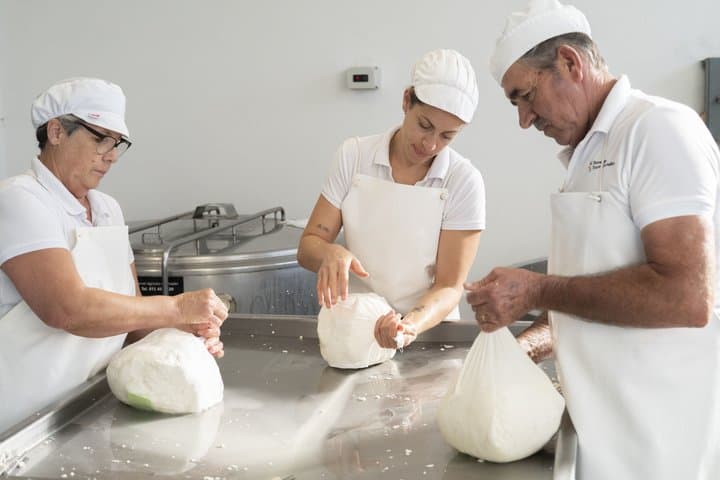 Menorca: Cheesemaking and Farm-Fresh Product Tasting