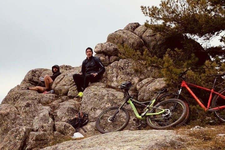 Rest in one of the natural viewpoints around the Duraton River Hoces Natural Park, near Sepulveda.