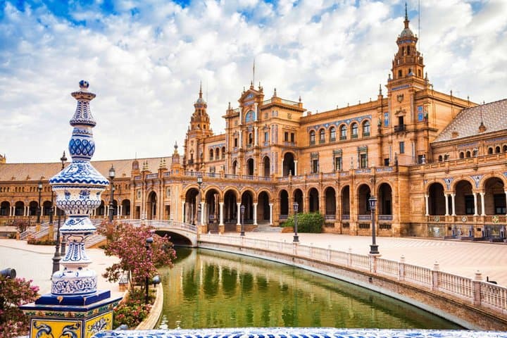 Seville tour with private car
