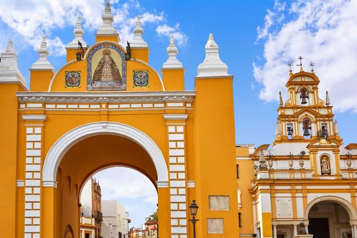 Seville tour with private car
