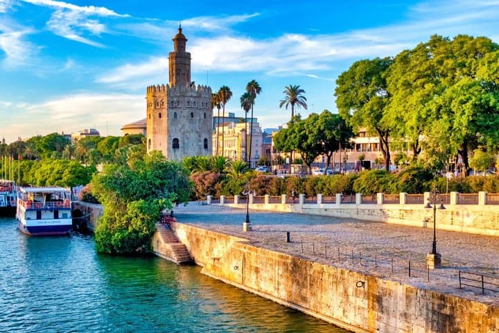 Seville tour with private car
