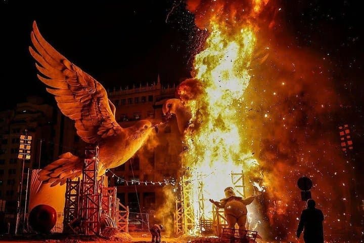 Valencia Guided Tour of Las Fallas Festival
