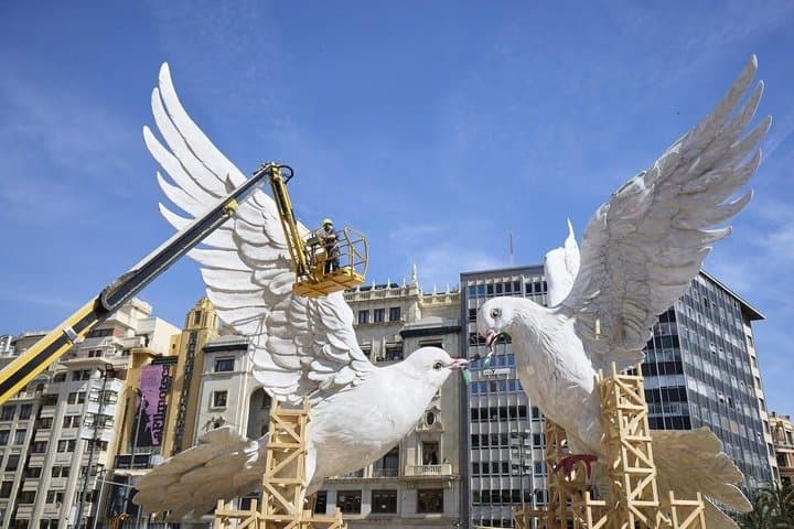 Valencia Guided Tour of Las Fallas Festival