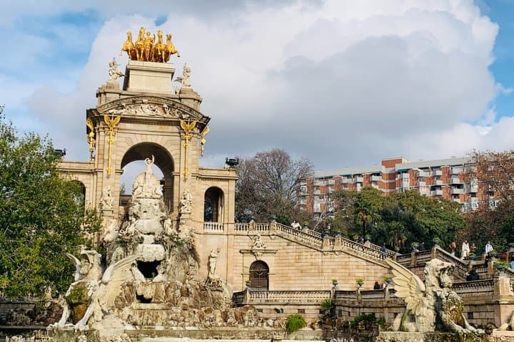 Barcelona Bike Tour: All the Highlights, Zero Stress