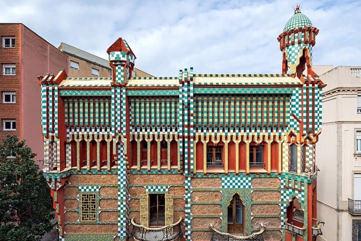 Barcelona Attraction Pass with Hop On Bus, La Sagrada Familia