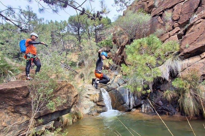 Estepona: Guided Canyoning Adventure in Río Guadalobón