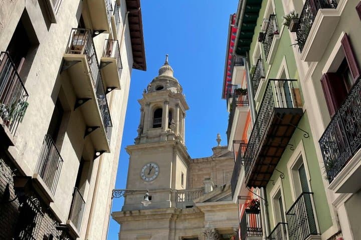 Pamplona walking small group tour