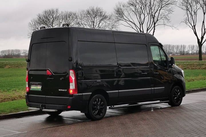 Arrival Private Transfer from Tenerife South Airport TFS to Tenerife by Minibus