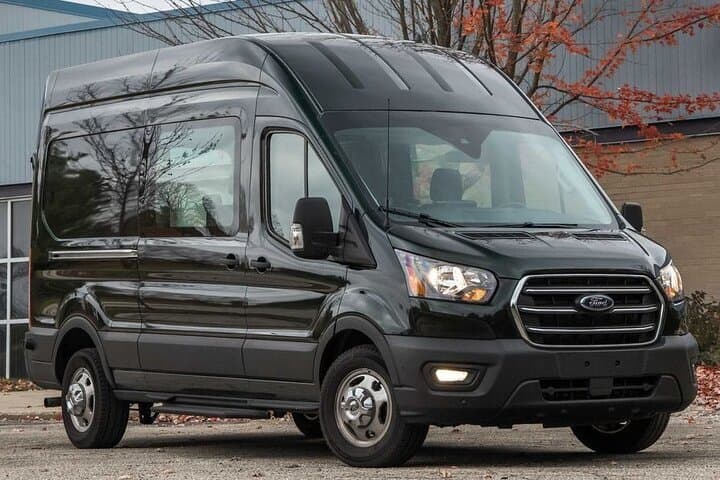 Departure Private Transfer: Tenerife to Tenerife South Airport TFS by Minibus