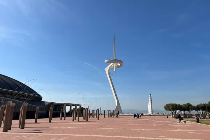 Barcelona Olympic Tour with Teleférico Port Cable Car and Tapas
