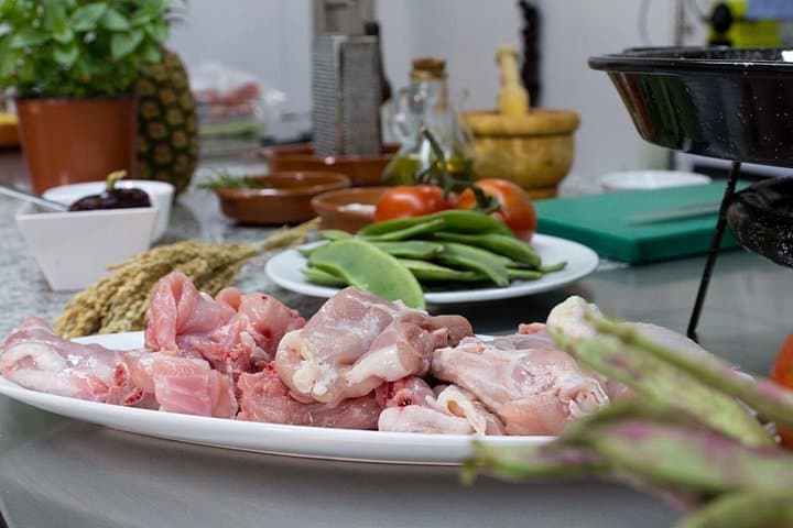 Paella cooking class - Local Market tour, Tapas & Wine