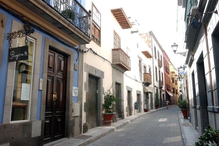 Las Palmas Shopping and Poema del Mar Aquarium