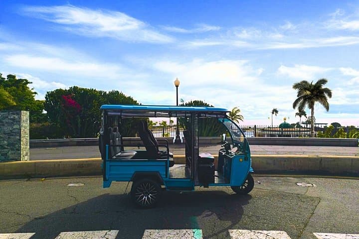 Santa Cruz Express in Tuk-Tuk Capital with Charm