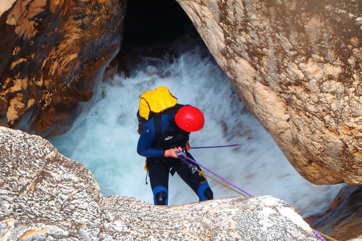 Canyoning in Sierra de Guara with exclusive guide