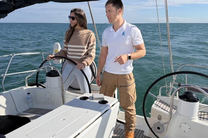 Barcelona 2-hour Private Boat Tour with Cava and snacks