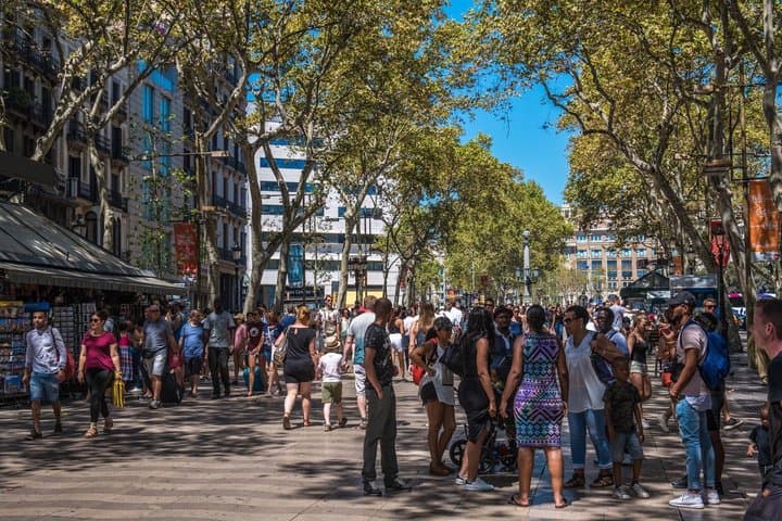 Barcelona Gothic Quarter and Las Ramblas Walking Tour