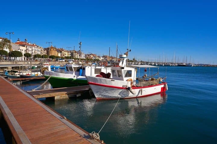 Hello Tarragona: Private 2-Hour Intro City Walk with Local Guide
