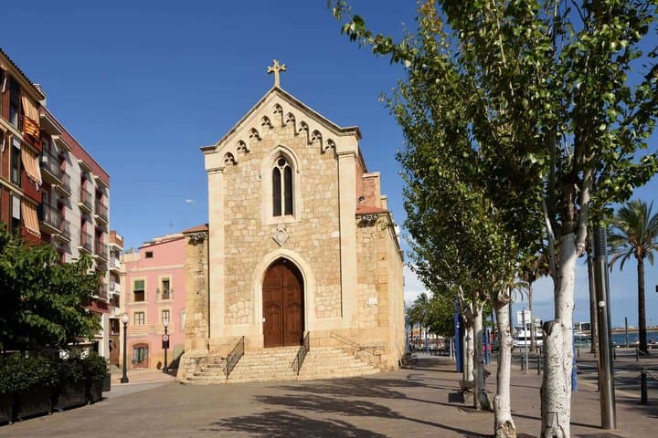 Hello Tarragona: Private 2-Hour Intro City Walk with Local Guide