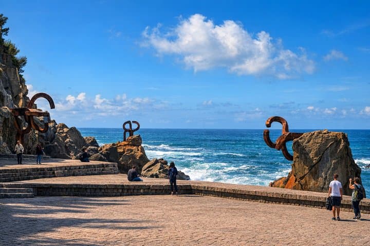 Private Custom Walking Tour in San Sebastian