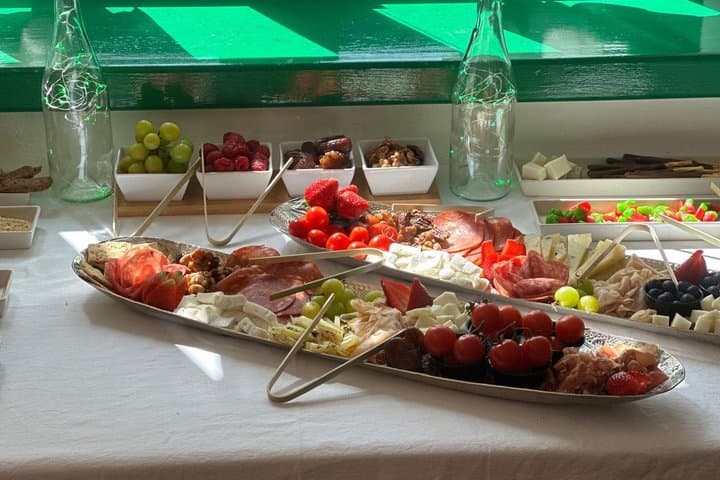 Lanzarote: Wines and Cheese Tasting at Campesino Monument