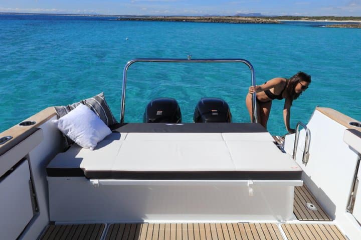 Valencia Private Motorboat Rental with drinks