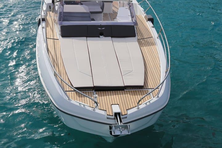 Valencia Private Motorboat Rental with drinks