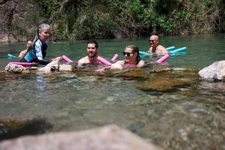 Desde Valencia: Aguas termales de Montanejos y Cuevas San Jose