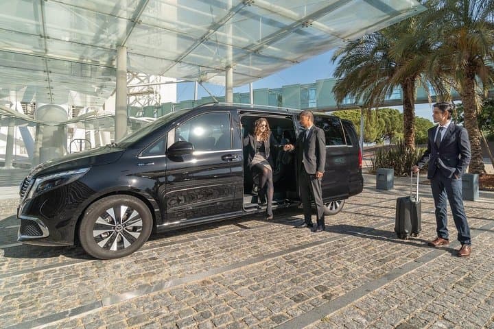 Malaga Airport Transfer to and from Costa del Sol Resorts