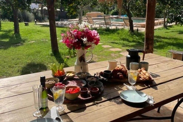 Ibiza: Private Horseback Ride + Picnic Option + Hotel Pick-up