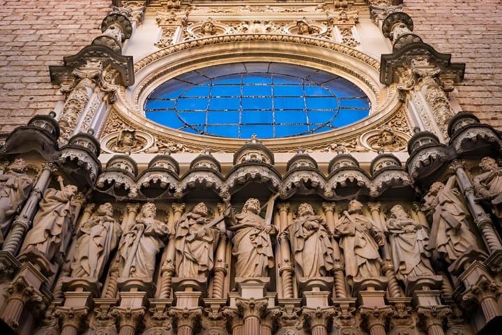 Montserrat Monastery with Easy Hike & Sitges Tour from Barcelona