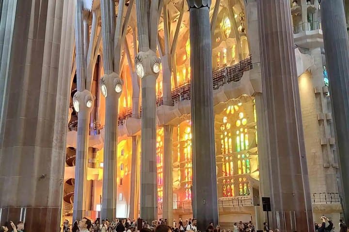 Private Tour in Barcelona Sagrada Familia with Tickets