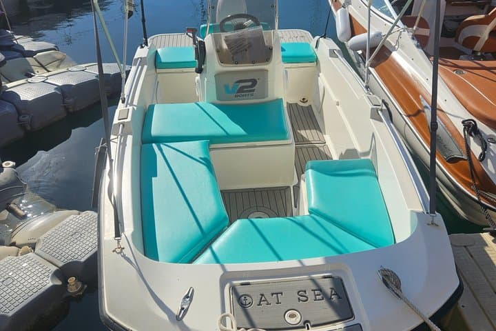 Torrevieja boat s without license for 6 people