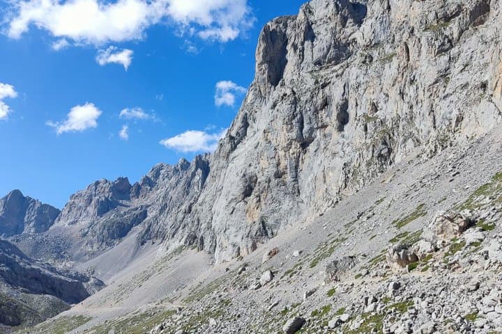 Private High Mountain Trek to Cabaña Verónica Picos de Europa