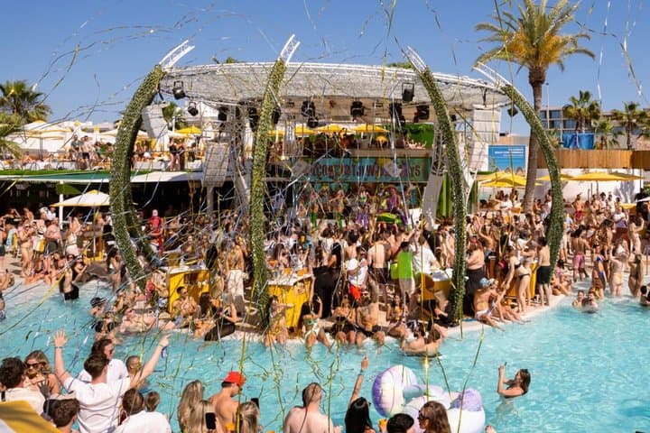 Ibiza: Sunset Boat Party, Club Entry & O Beach (2-Day Pass)
