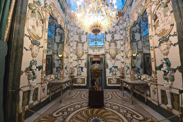 Guided Small Group Tour of Madrid Royal Palace (Max 8 People)