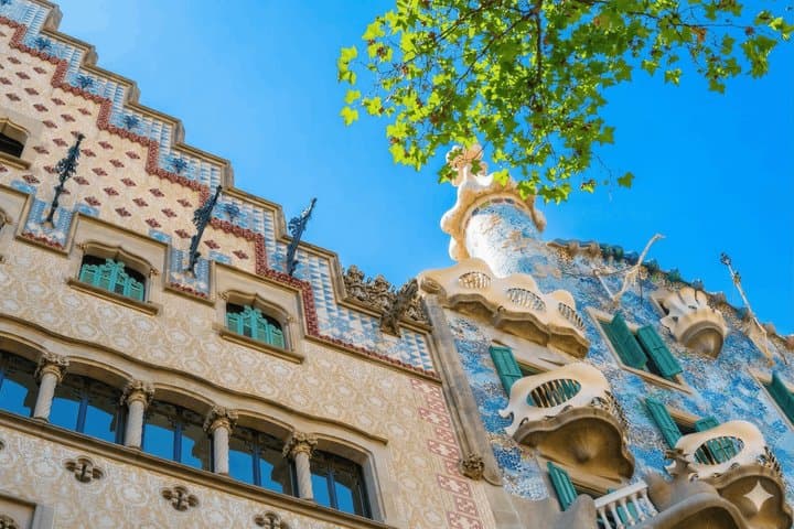 Barcelona Architecture Tour: Insider Secrets with Local Architect