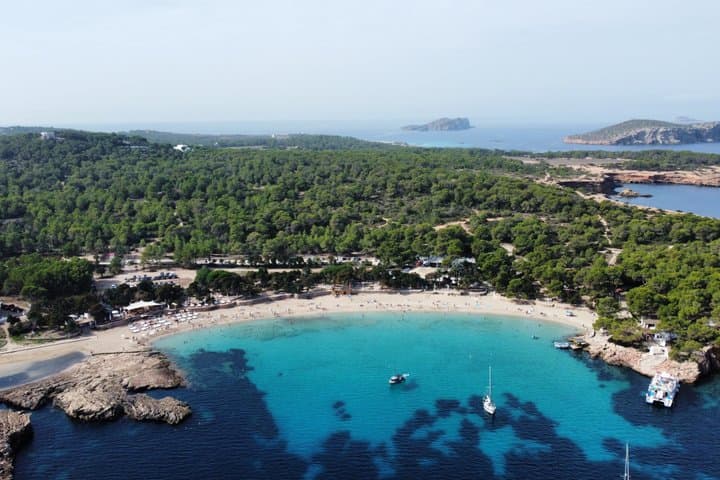 Ibiza: Es Vedrà Catamaran Cruise – Morning or Sunset