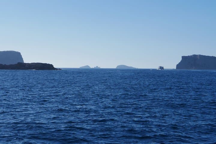 Ibiza: Es Vedrà Catamaran Cruise – Morning or Sunset