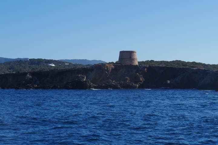 Ibiza: Es Vedrà Catamaran Cruise – Morning or Sunset