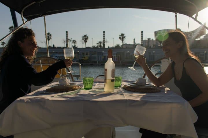 Barcelona Sailing Tour with Drinks and Snacks