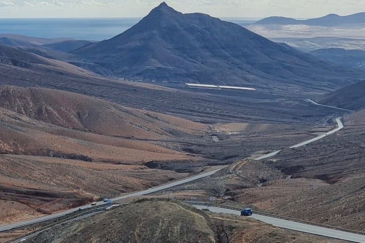 Fuerteventura biggest Tour: Beyond the Map. Go with locals!