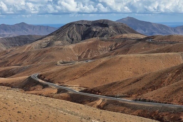Fuerteventura biggest Tour: Beyond the Map. Go with locals!