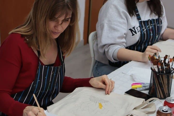 Alicante Design Your Own Tote Bag Art Workshop
