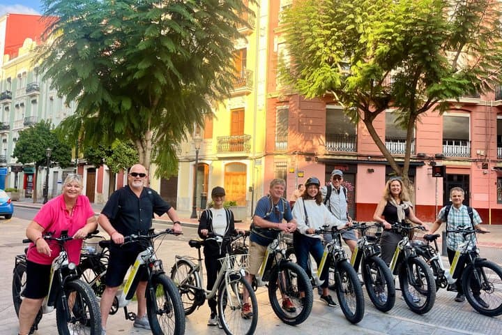 Valencia Easy Bike Tour: No Rush, Just Enjoy