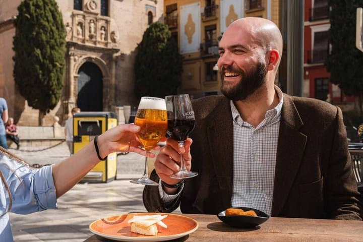 Gourmet Tapas and Wine Tour in Granada