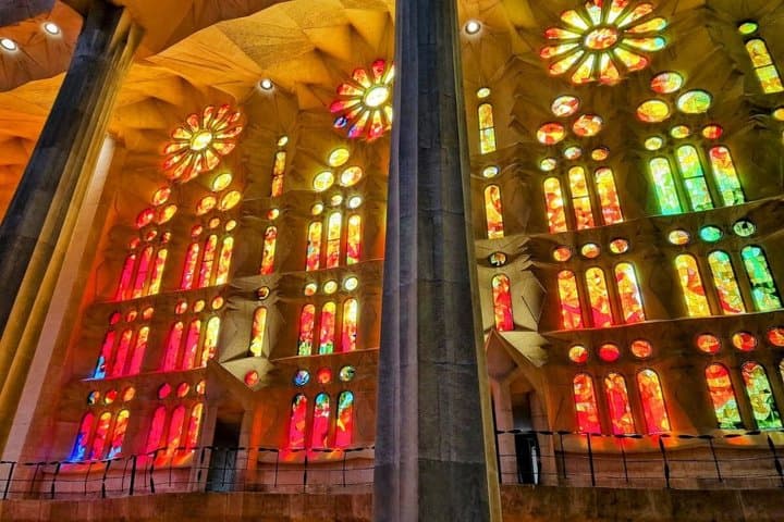 Barcelona Sagrada Familia de Gaudí with Exclusive Access